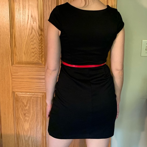 NWOT Monteau little black dress, size Small - Picture 5 of 5